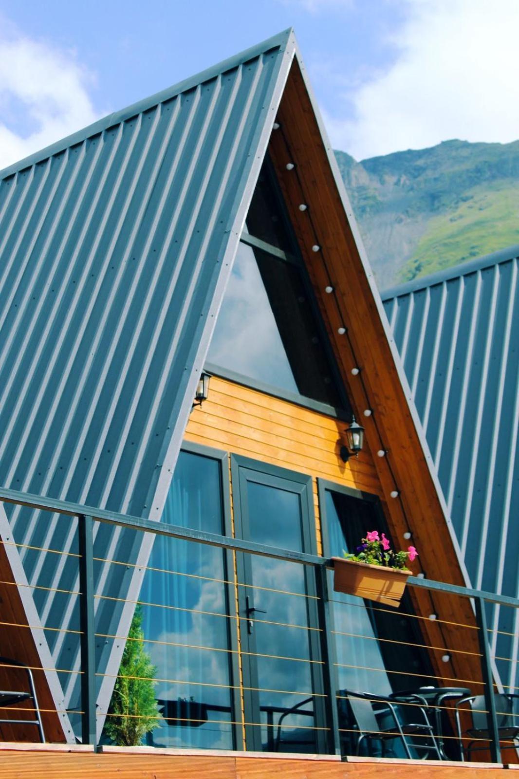 Pyramid Kazbegi Hotel Luaran gambar